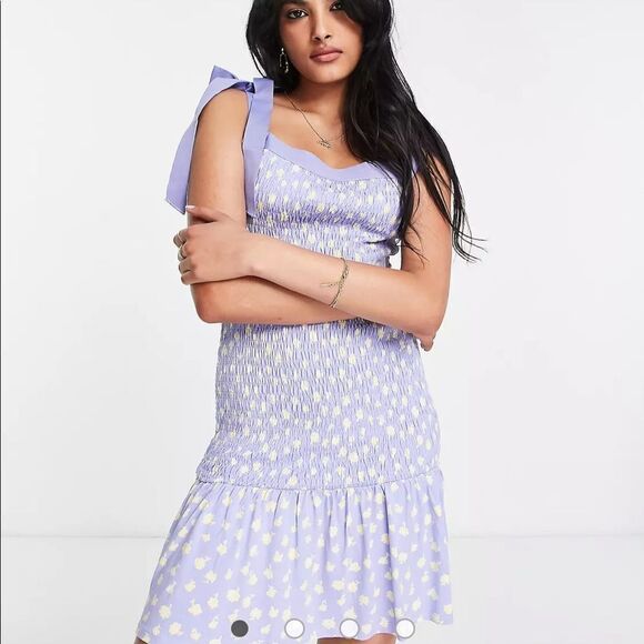 French Connection Peony Doria Smocked Dress NWT - Picture 1 of 3